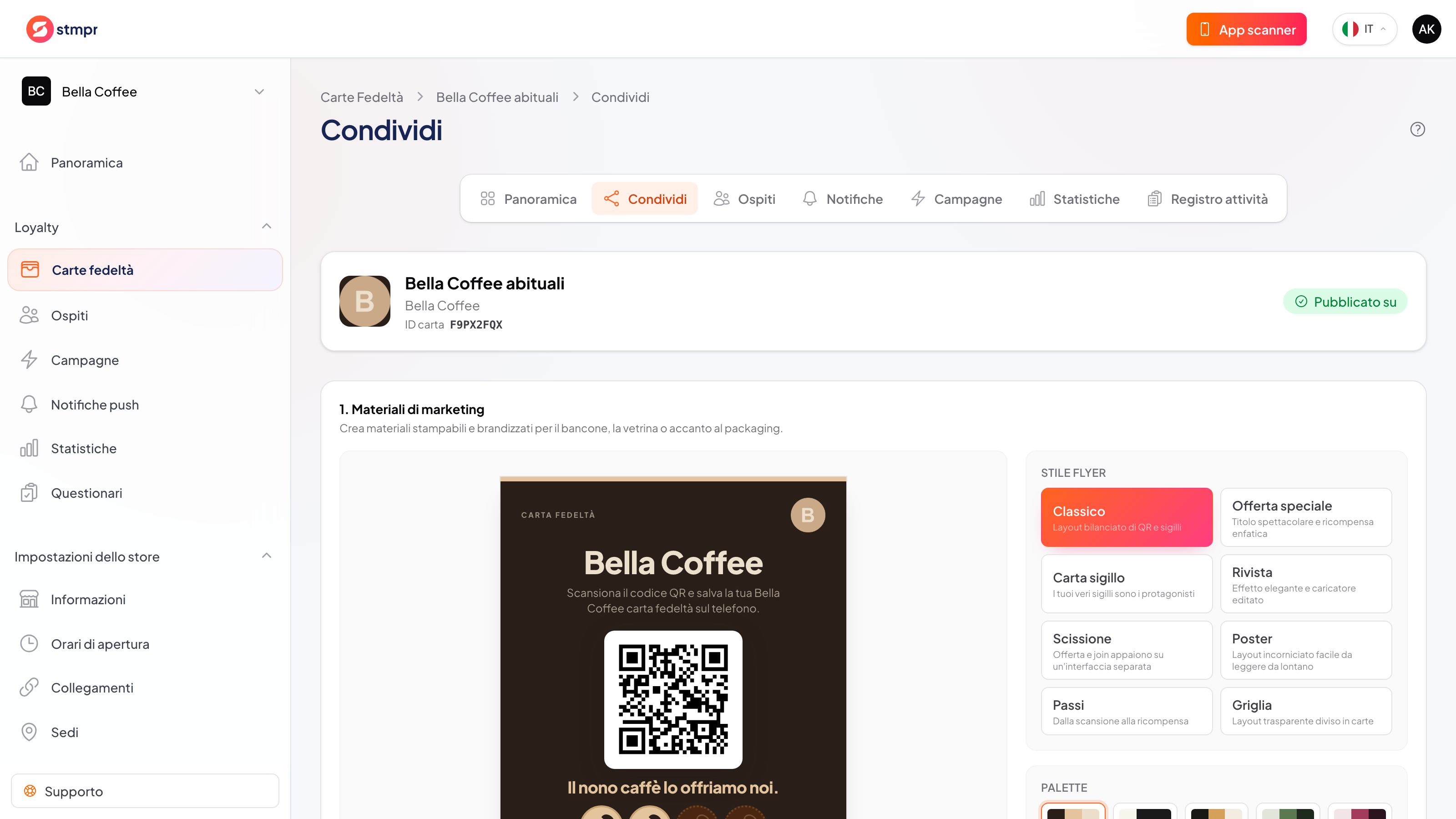 Telefono che salva una carta fedeltà nell’app Wallet, con codice QR e icone di spunta accanto